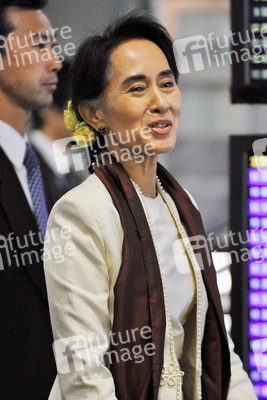 Ankunft von Aung San Suu Kyi in Japan