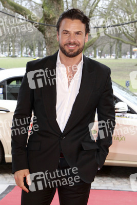 'Lights and Stars' Charity Dinner Show, Hamburg