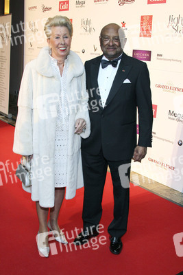 'Lights and Stars' Charity Dinner Show, Hamburg