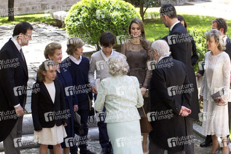 Mariano Rajoy, Jose Miguel Caballero Bonald mit Familienmitgliedern, Felipe von Spanien und Letizia von Spanien