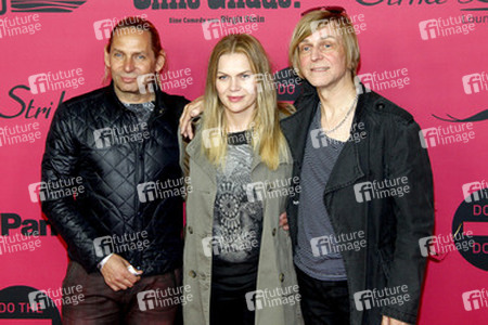 Uwe Hassbecker, Anna Loos, Ritchie Barton (Silly)