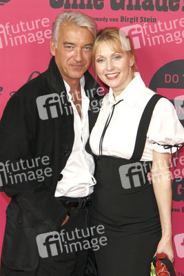 Christoph M. Ohrt, Dana Golombek
