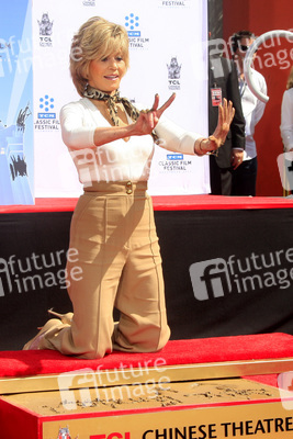 Jane Fonda's Hand and Footprints Ceremony, Los Angeles