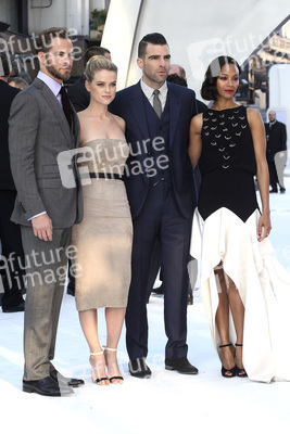 Chris Pine, Alice Eve, Zachary Quinto und Zoe Saldana