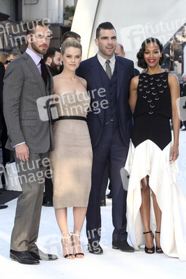 Chris Pine, Alice Eve, Zachary Quinto und Zoe Saldana