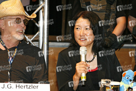 J.G. Hertzler, Patti Yasutake