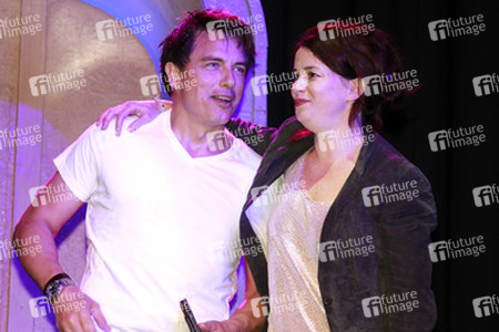 John Barrowman, Eve Myles
