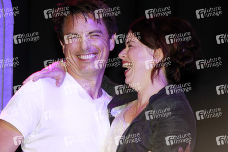 John Barrowman, Eve Myles