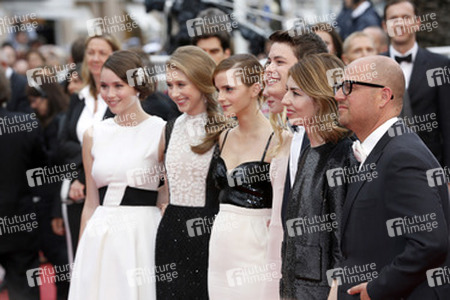 Katie Chang, Taissa Farmiga, Emma Watson, Claire Julien, Israel Broussard, Sofia Coppola