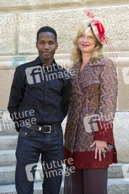 Ladies Day und Oleander-Rennen in Hoppegarten Photocall, Berlin