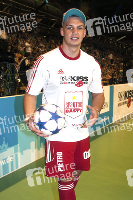 Kiss Cup 2013, Berlin
