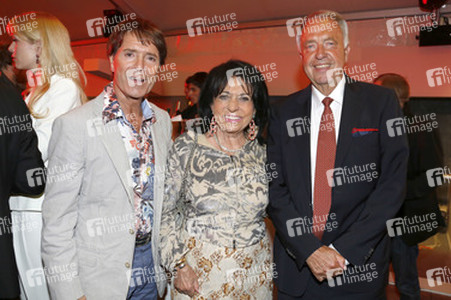 Cliff Richard, Regine Sixt, Bernd Neumann