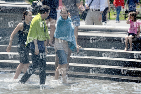 'Mania Days' Filmset, New York