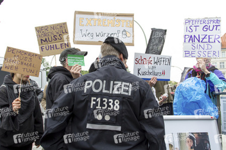 Polizei-Demonstration gegen das Pfefferspray-Verbot, Berlin