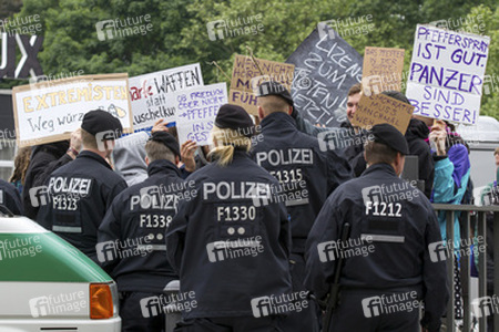 Polizei-Demonstration gegen das Pfefferspray-Verbot, Berlin