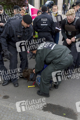 Polizei-Demonstration gegen das Pfefferspray-Verbot, Berlin