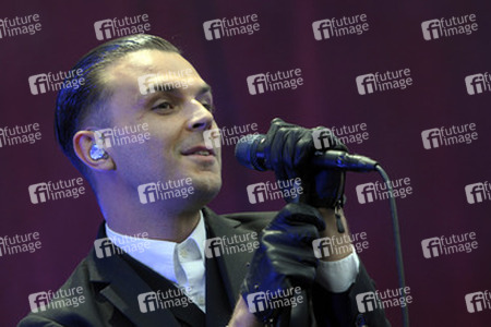 Theo Hutchcraft (Hurts)
