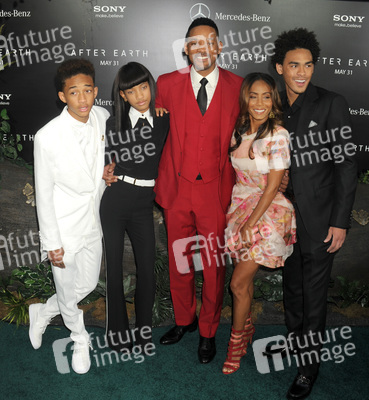 Jaden Smith, Willow Smith, Will Smith, Jada Pinkett Smith,Trey Smith