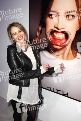 'Bitte recht freundlich' Vernissage, Berlin