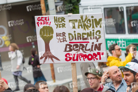 Solidaritäts-Demonstration für die Aufständischen in Istanbul