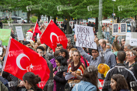Solidaritäts-Demonstration für die Aufständischen in Istanbul