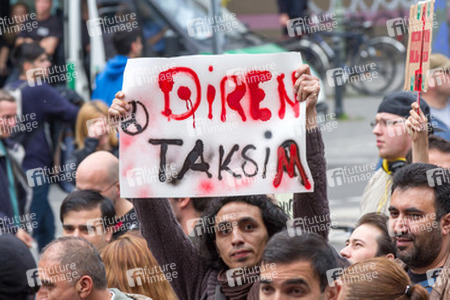 Solidaritäts-Demonstration für die Aufständischen in Istanbul