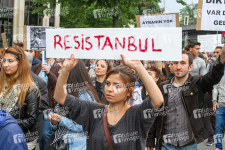 Solidaritäts-Demonstration für die Aufständischen in Istanbul