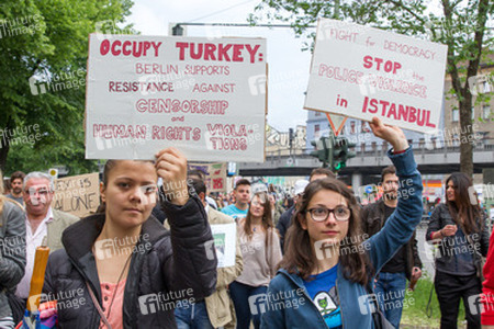 Solidaritäts-Demonstration für die Aufständischen in Istanbul