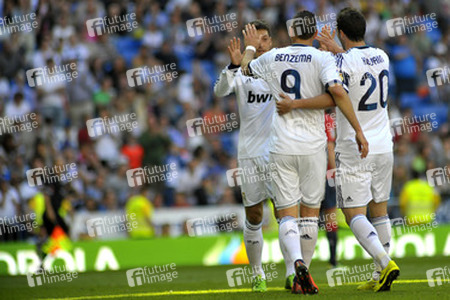 Mesut özil, Karim Benzema, Gonzalo Higuain