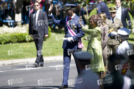 Die königliche spanische Familie beim Armed Forces Day, Madrid