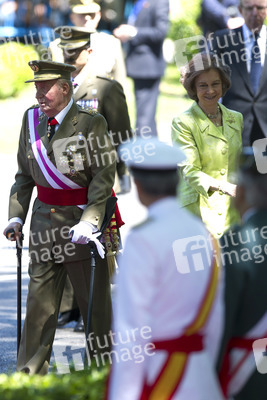 Die königliche spanische Familie beim Armed Forces Day, Madrid