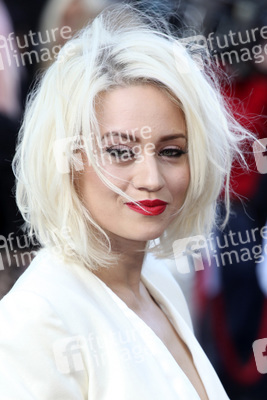 Kimberly Wyatt (Pussycat Dolls)