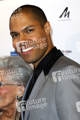 Weltpremiere der Fashion Show von Glammy Lady, Köln