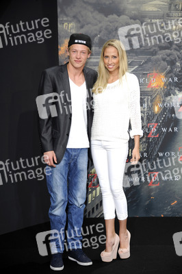 Vincent Krueger mit Freundin Shanis Wilke