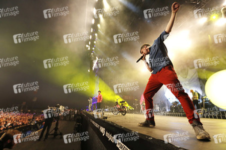 Björn Beton / Björn Warns, König Boris / Boris Lauterbach, Dokter Renz / Martin Vandreier (Fettes Brot)