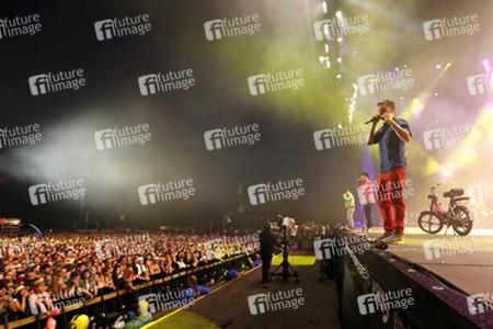 Björn Beton / Björn Warns, König Boris / Boris Lauterbach, Dokter Renz / Martin Vandreier (Fettes Brot)