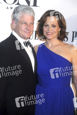 Sigourney Weaver mit Ehemann Jim Simpson