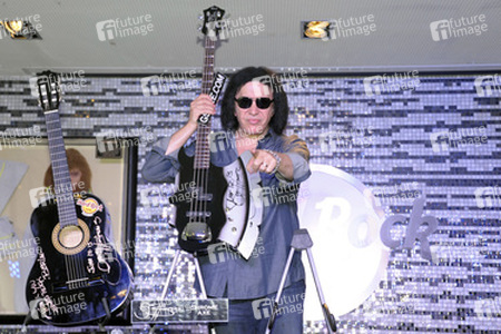 Gene Simmons im Hard Rock Cafe, Berlin