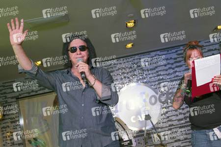 Gene Simmons im Hard Rock Cafe, Berlin