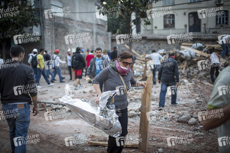 Polizei räumt das Protestlager am Taksim-Platz in Istanbul, Türkei