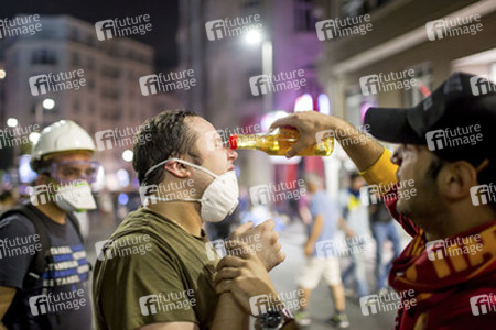 Polizei räumt das Protestlager am Taksim-Platz in Istanbul, Türkei