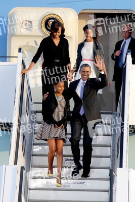 Barack Obama mit Gattin Michelle und Töchtern Natacha und Malia Ann