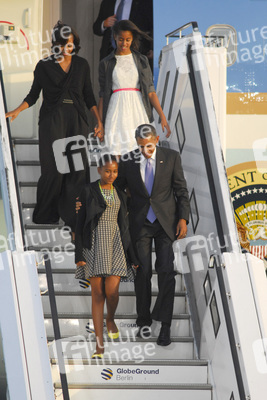 Barack Obama mit Gattin Michelle und Töchtern Natacha/Sasha und Malia Ann
