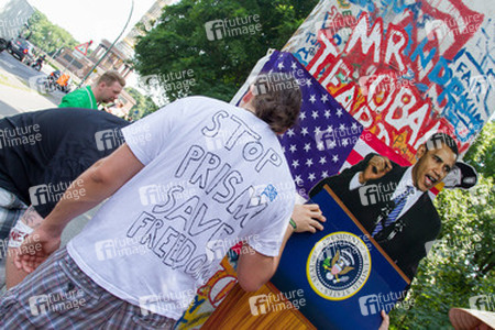 Anti Obama Demonstration, Berlin