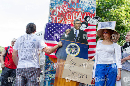 Anti Obama Demonstration, Berlin