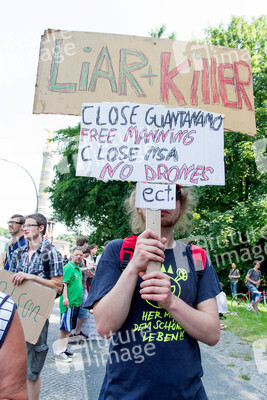 Anti Obama Demonstration, Berlin