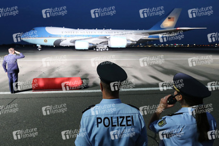 Präsident Obama verlässt, Berlin