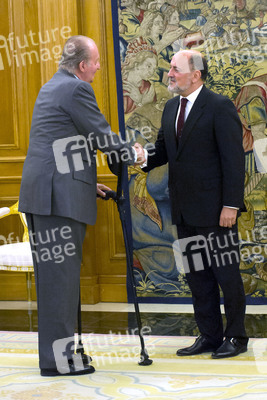 Juan Carlos von Spanien, Francisco Pérez de los Cobos Orihuel