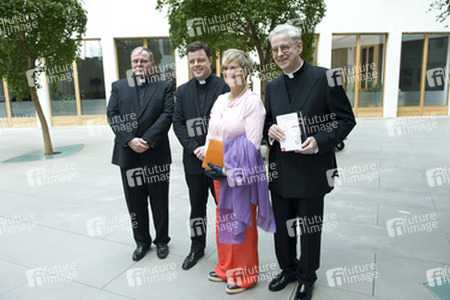'Sei kein Spießer, sei katholisch!' Buchpräentation, Berlin