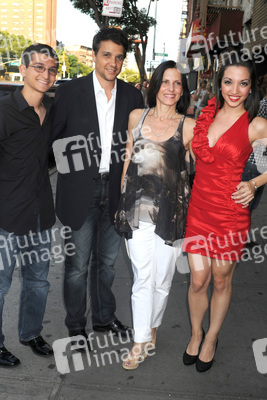 Ralph Macchio mit Sohn Daniel, Gattin Phyllis und Tochter Julia Macchio